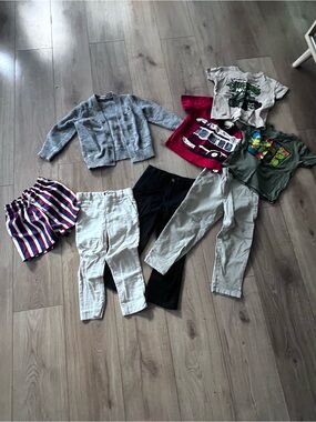 Lot of toddlers clothes 3T (some 4T)